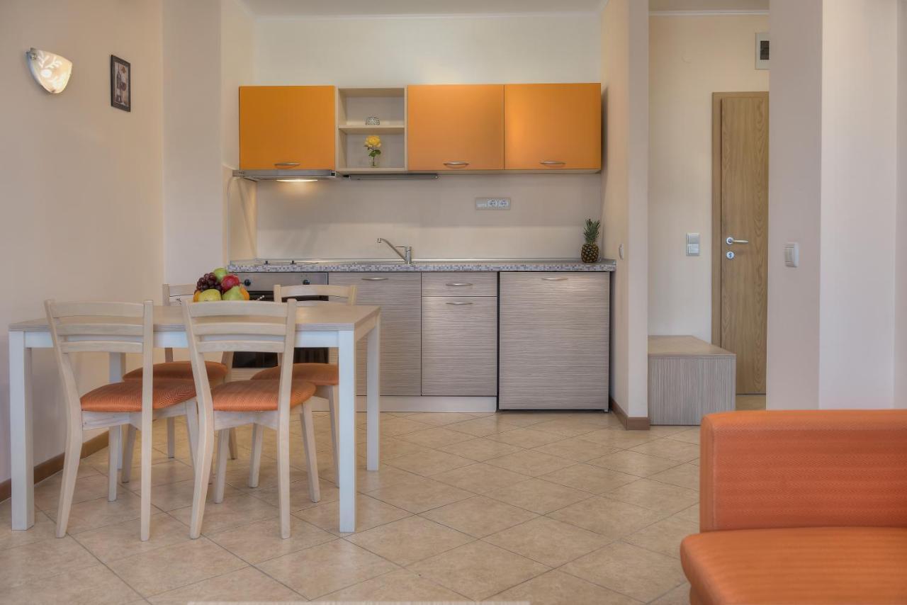 Royal Sun Apartments 써니비치 외부 사진