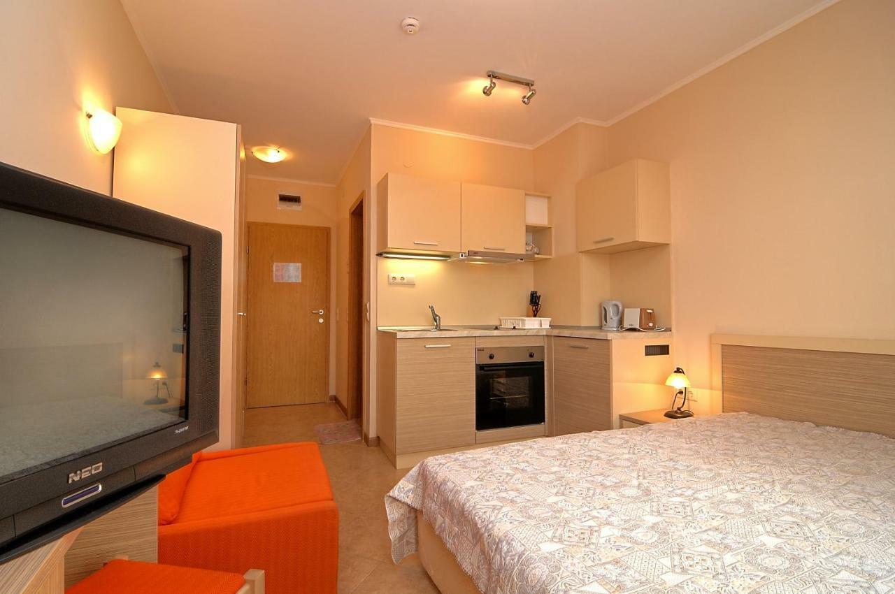 Royal Sun Apartments 써니비치 외부 사진
